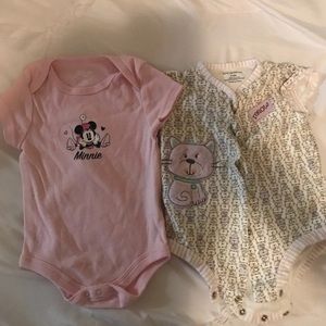 Disney baby onesie 6 - 9 month medium